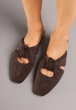 Ciemnobrązowe Klapki Vices Typu Mule z Ozdobnym Supłem Elitina