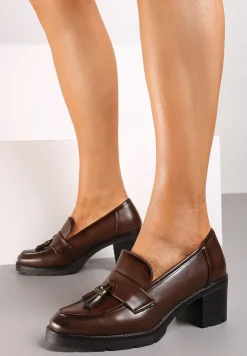 Ciemnobrązowe Półbuty Mokasyny na Słupku Ozdobione Frędzlami Arfocca