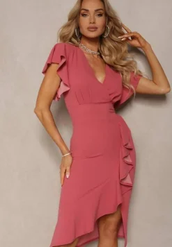 Ciemnoróżowa Kopertowa Sukienka z Trójkątnym Dekoltem i Falbankami Holana