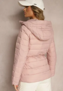 Ciemnoróżowa Kurtka z Kapturem Ozdobiona Pikowaniem i Sznurkami Zaimara