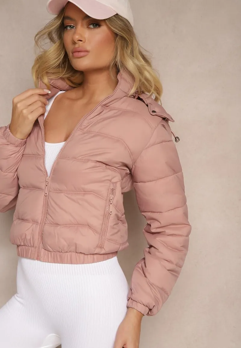 Ciemnoróżowa Kurtka z Odpinanym Kapturem Ozdobiona Pikowaniem Jolvesa