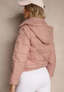 Ciemnoróżowa Kurtka z Odpinanym Kapturem Ozdobiona Pikowaniem Jolvesa