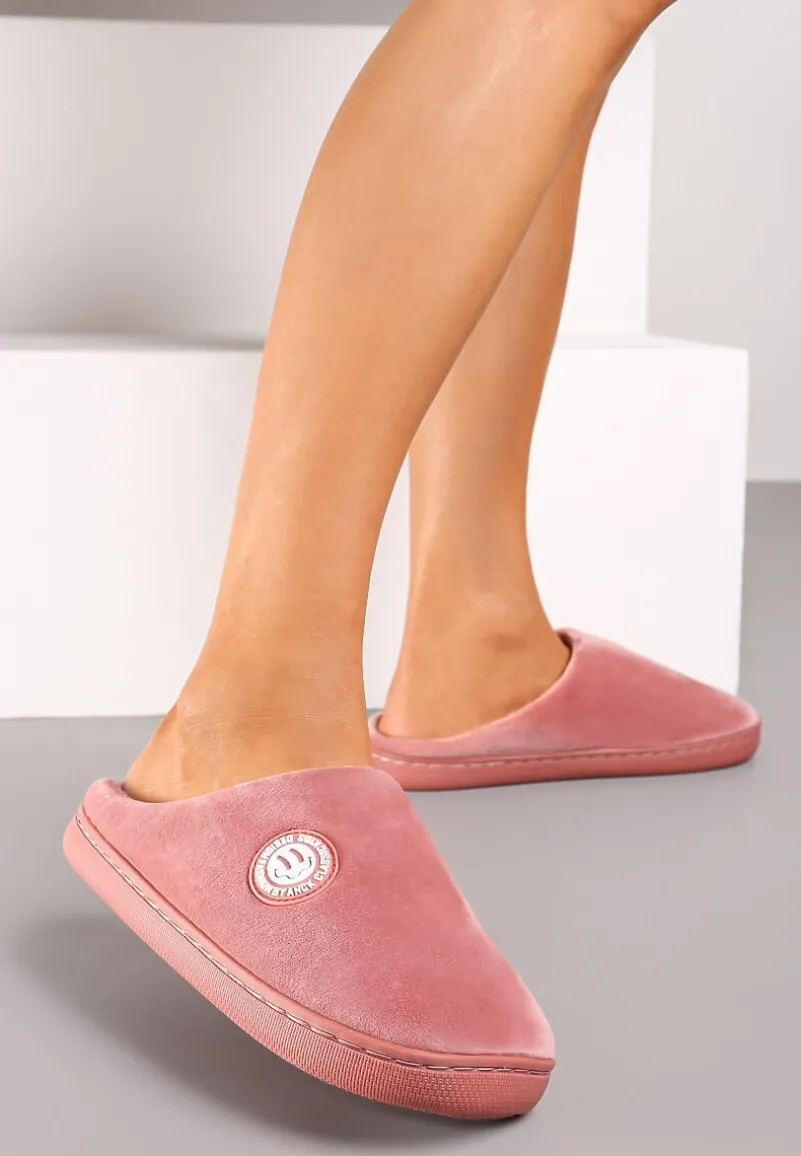 Ciemnoróżowe Kapcie na Płaskiej Podeszwie Ozdobione Futerkiem w Stylu Baranka Mairelle