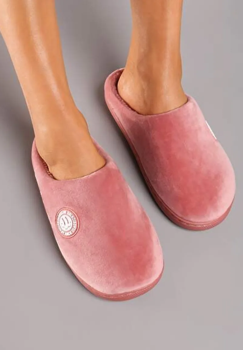 Ciemnoróżowe Kapcie na Płaskiej Podeszwie Ozdobione Futerkiem w Stylu Baranka Mairelle