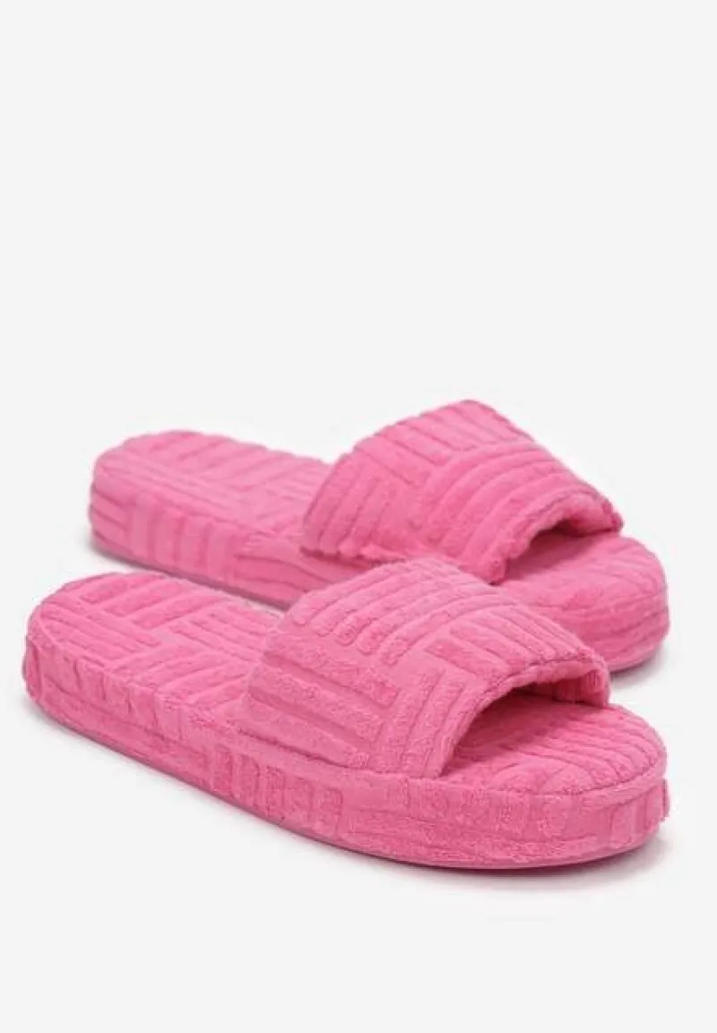 Ciemnoróżowe Kapcie z Tłoczeniem na Grubej Podeszwie Willatta