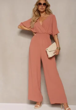 Ciemnoróżowy Kombinezon o Kopertowym Fasonie z Szerokim Luźnym Dołem i Kieszeniami Octoni