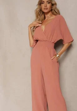 Ciemnoróżowy Kombinezon o Kopertowym Fasonie z Szerokim Luźnym Dołem i Kieszeniami Octoni