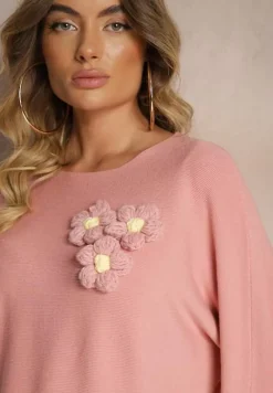 Ciemnoróżowy Nietoperzowy Sweter z Wiskozą Zdobiony Aplikacją w Kształcie Kwiatów Evasinae