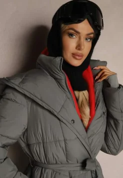 Ciemnoszara Długa Kurtka Pikowana z Kapturem i Podwójnym Kołnierzem Wiązana w Talii Ravilya