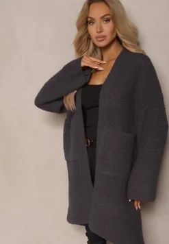 Ciemnoszary Kardigan Bez Zapięć Zdobiony Luźnym Splotem i Wsuwanymi Kieszeniami Calineth