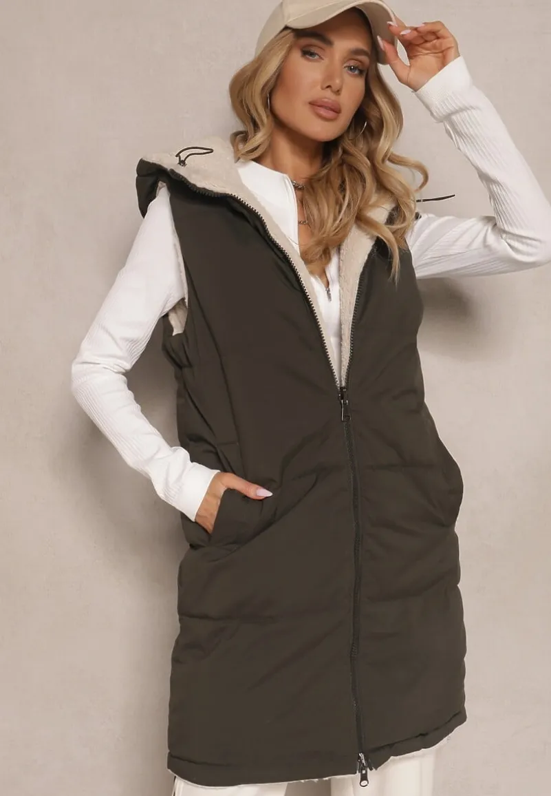 Ciemnozielona Dwustronna Kamizelka z Barankowym Futerkiem i Pikowanymi Przeszyciami z Kapturem Lertitana