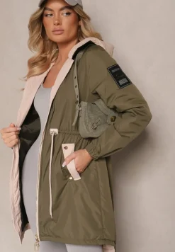 Ciemnozielona Kurtka o Kroju Parki z Kapturem i Ściągaczem w Talii Zizana