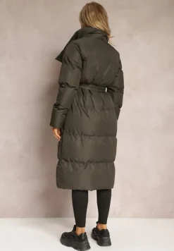 Ciemnozielona Kurtka z Wysokim Kołnierzem Zapinana na Napy z Paskiem Luliriva