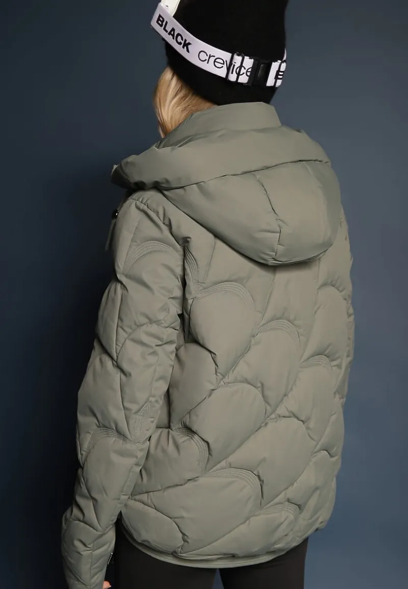 Ciemnozielona Pudełkowa Kurtka Zdobiona Pikowanymi Przeszyciami z Kapturem i Ściągaczami Ziasha