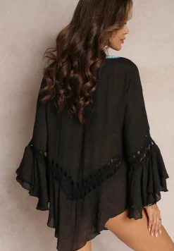 Czarna Asymetryczna Narzutka z Ażurowymi Wstawkami i Falbankami Hirisa