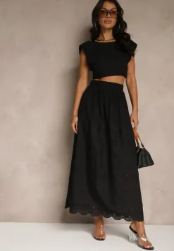 Czarna Ażurowa Rozkloszowana Spódnica z Bawełny Kolittra