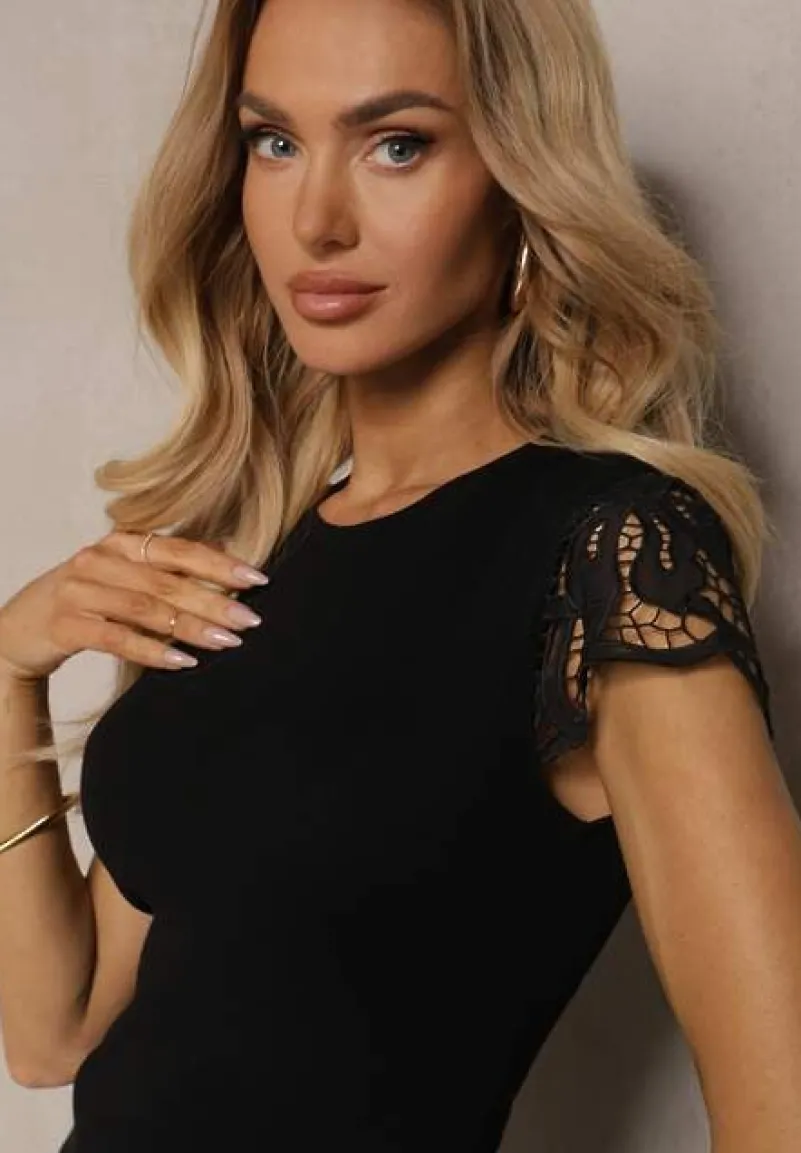 Czarna Bawełniana Bluzka z Rękawami z Koronki i Okrągłym Dekoltem Brynlia