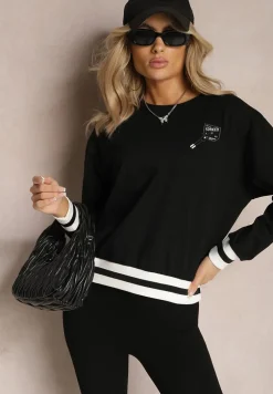 Czarna Bluza o Klasycznym Fasonie z Ozdobną Aplikacją Ewene