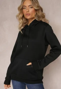 Czarna Bluza z Kapturem i Sznurkami oraz Kieszenią Wykończona Ściągaczami Vrokira