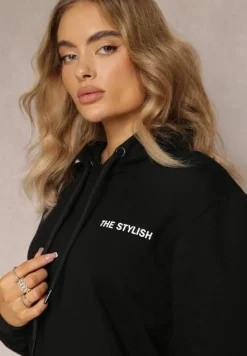 Czarna Bluza z Nadrukiem na Tyle i Kapturem oraz Kieszonką Stelletta