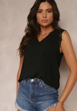 Czarna Bluzka Top z Tkaniny Plumeti z Ozdobną Koronką Caliya
