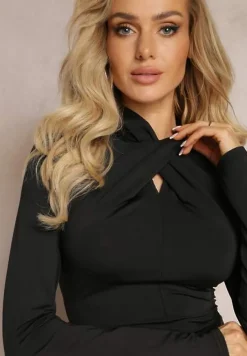 Czarna Bluzka z Marszczeniem Przy Zabudowanym Dekolcie Nivana