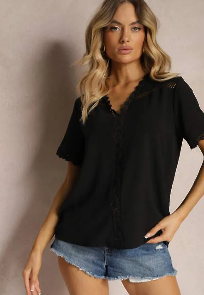 Czarna Bluzka z Ozdobnym Haftem i Dekoltem w Serek Grisevia