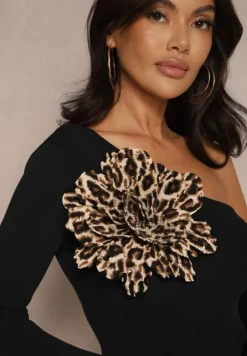 Czarna Bluzka z Wiskozą o Asymetrycznym Kroju z Kwiatem 3D Noradi