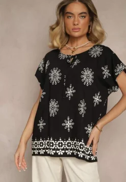 Czarna Bluzka z Wiskozą z Krótkim Rękawem Zdobiona Wiązaniem i Wzorem Boho Dannilsa