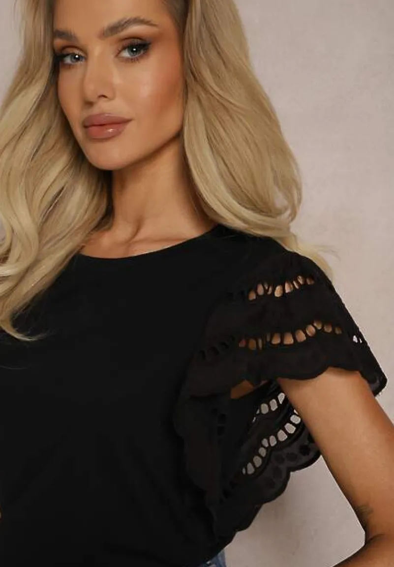 Czarna Bluzka ze Zwiewnymi Ażurowymi Rękawami Azurinea