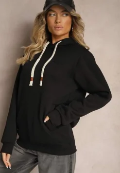 Czarna Casualowa Bluza z Dodatkiem Bawełny Kapturem i Ozdobnymi Sznurkami Feseraria