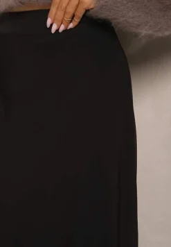 Czarna Casualowa Rozkloszowana Spódnica Dorilena