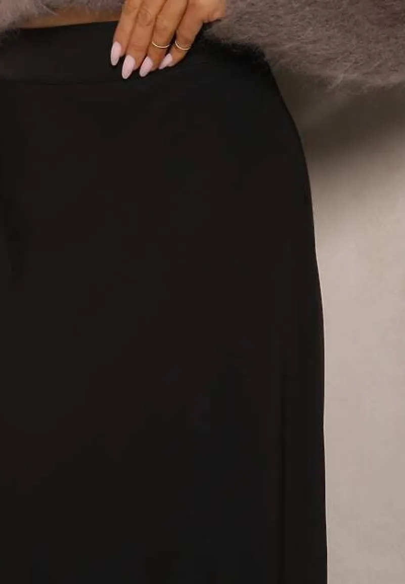 Czarna Casualowa Rozkloszowana Spódnica Dorilena