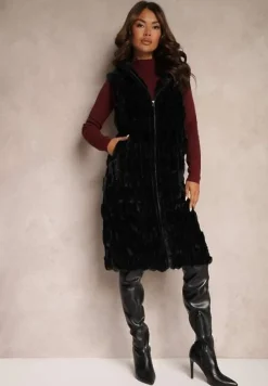Czarna Długa Kamizelka z Futerka Zapinana na Suwak z Kapturem Vioresa
