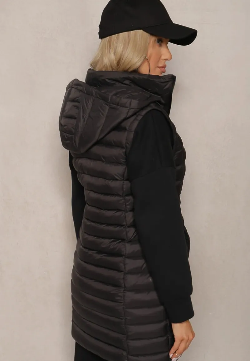 Czarna Długa Kamizelka z Kapturem i Ozdobnym Pikowaniem Vitiena