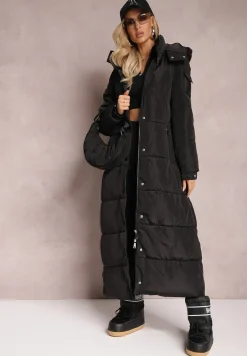 Czarna Długa Kurtka Płaszcz z Pikowaniem i Odpinanym Kapturem Mystaris