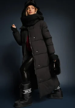 Czarna Długa Kurtka Pikowana Płaszcz z Paskiem Adellesstta