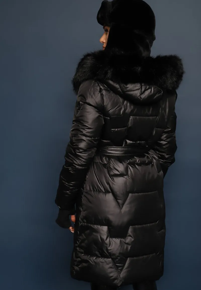 Czarna Długa Kurtka Pikowana z Odpinanym Kołnierzem i Paskiem Rinarella