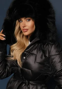 Czarna Długa Kurtka Pikowana z Odpinanym Kołnierzem i Paskiem Rinarella