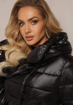 Czarna Długa Kurtka Pikowana Płaszcz z Szerokim Kołnierzem Mizii