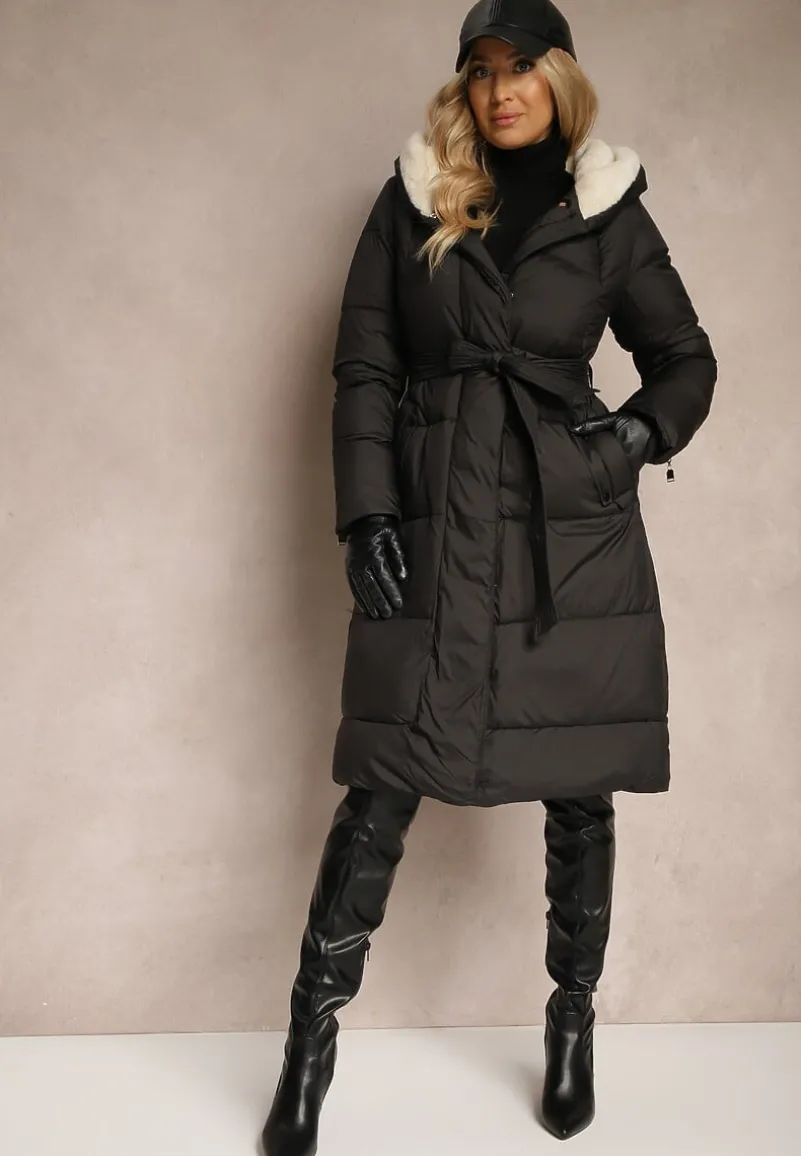 Czarna Długa Kurtka Pikowana z Kapturem Wiązana w Pasie Neanethra