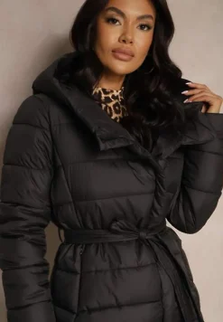 Czarna Długa Kurtka Pikowana z Paskiem Mocno Ocieplana Calsemi