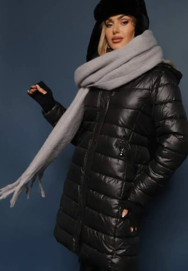 Czarna Długa Kurtka z Kapturem i Dwustronnym Suwakiem Zdobiona Pikowaniem Sanvela
