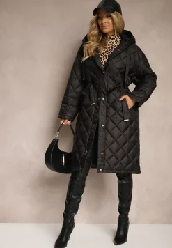 Czarna Długa Kurtka z Kapturem i Paskiem w Talii Zdobiona Pikowanymi Przeszyciami Nikilya