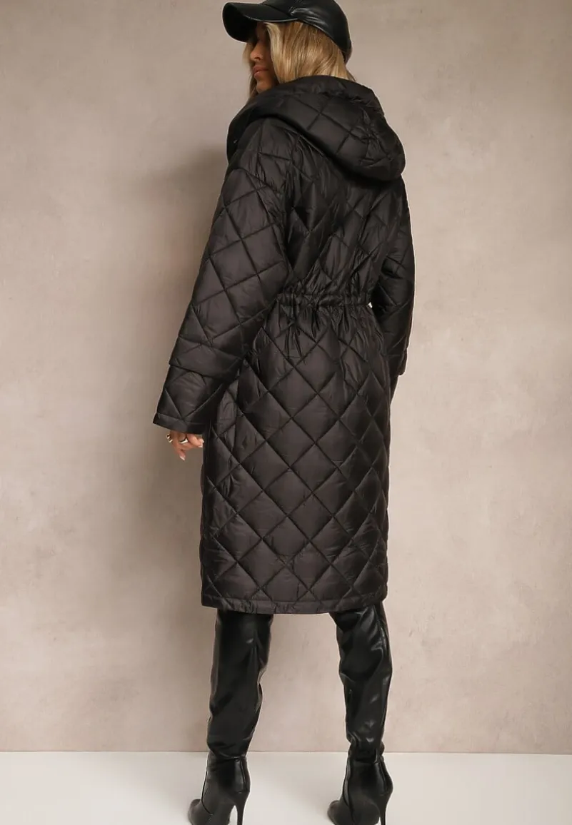 Czarna Długa Kurtka z Kapturem i Paskiem w Talii Zdobiona Pikowanymi Przeszyciami Nikilya