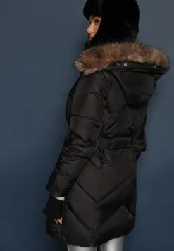 Czarna Długa Pikowana Kurtka w Stylu Parki z Troczkiem w Pasie i Sztucznym Futerkiem Abelasa