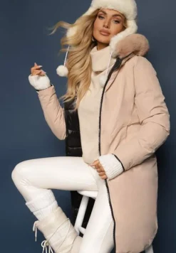 Czarna Dwustronna Kurtka Płaszcz z Klasycznym Pikowaniem i Kapturem z Futerkiem Nuncos