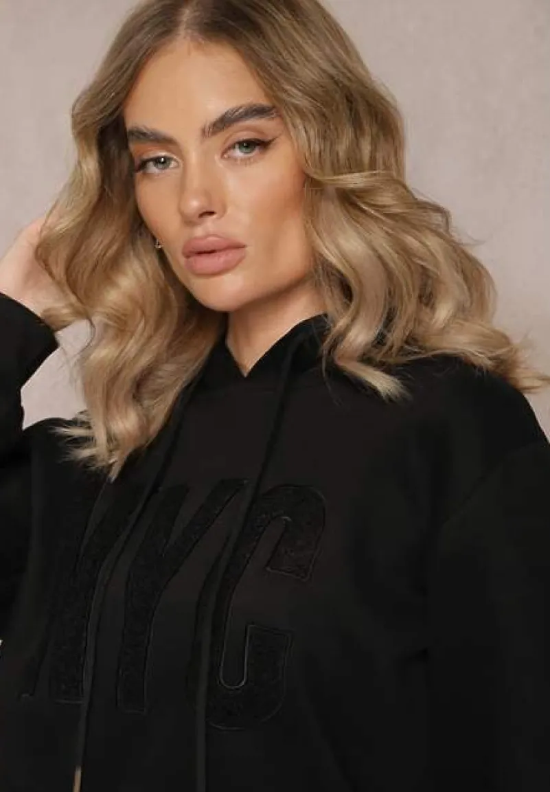 Czarna Dzianinowa Bluza Ocieplana z Nadrukiem Invta