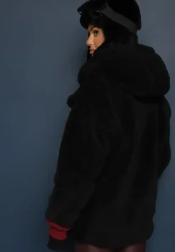 Czarna Futerkowa Kurtka Teddy z Kapturem z Wsuwanymi Kieszeniami Gerovia