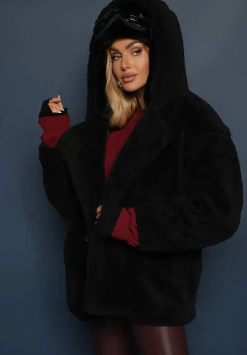 Czarna Futerkowa Kurtka Teddy z Kapturem z Wsuwanymi Kieszeniami Gerovia